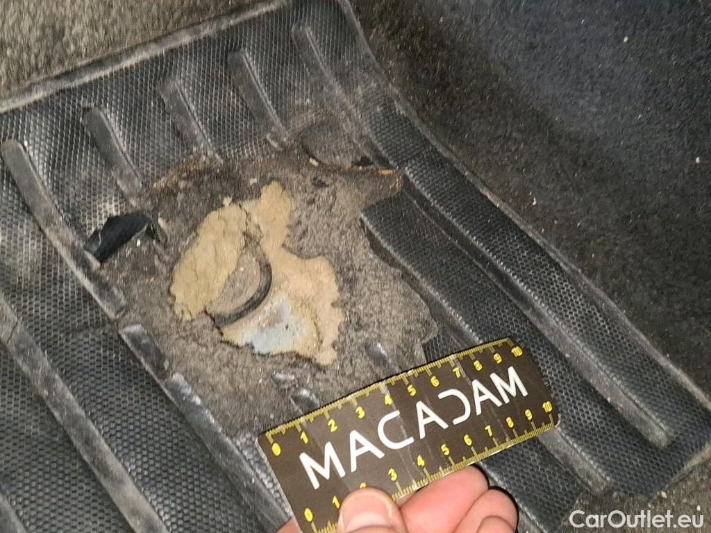  Peugeot  2008  Allure Business 1.2 PureTech 130CV BVA8 E6d #4