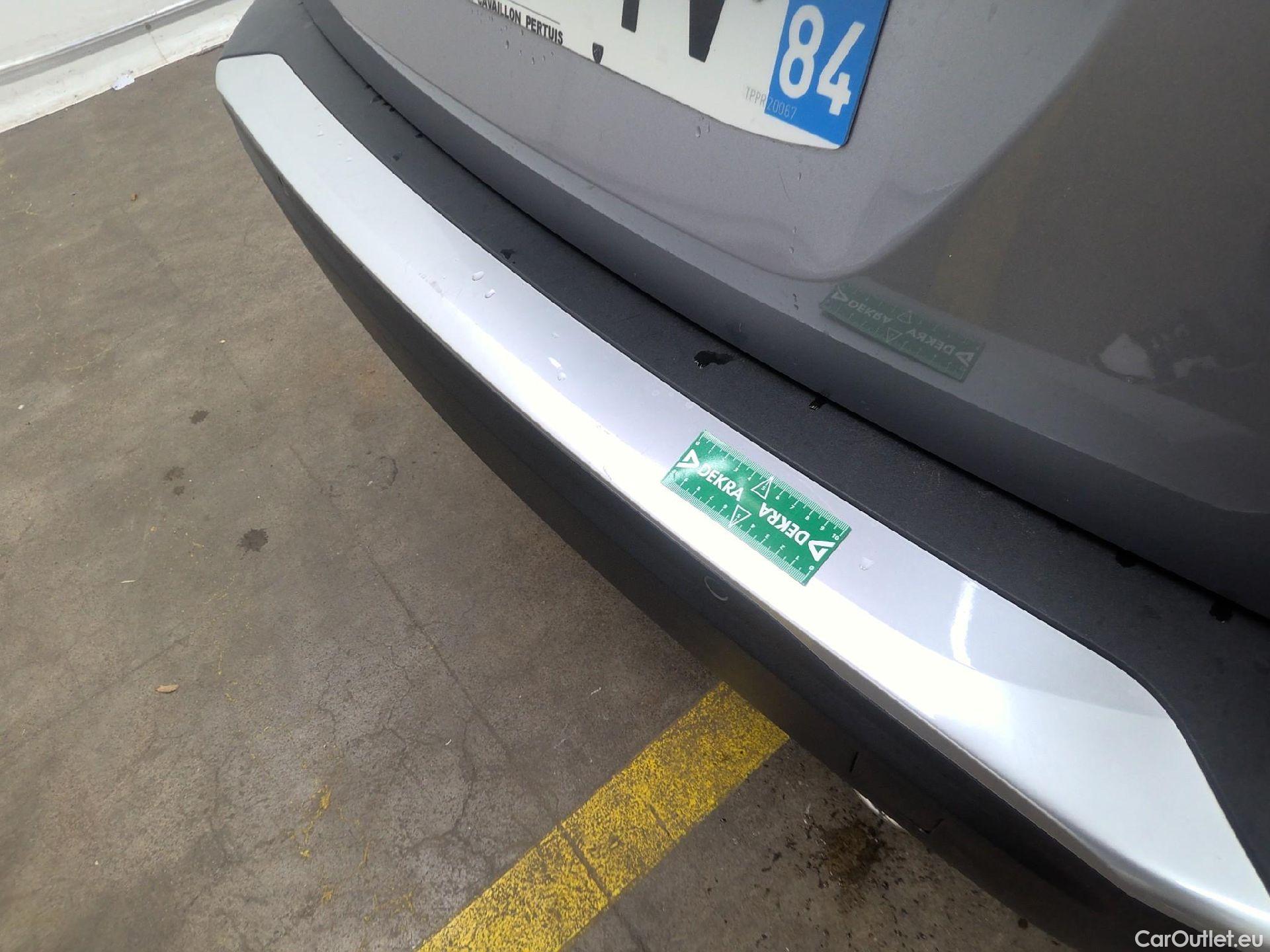  Peugeot  2008  Allure 1.5 HDi 130CV BVA8 E6d #21