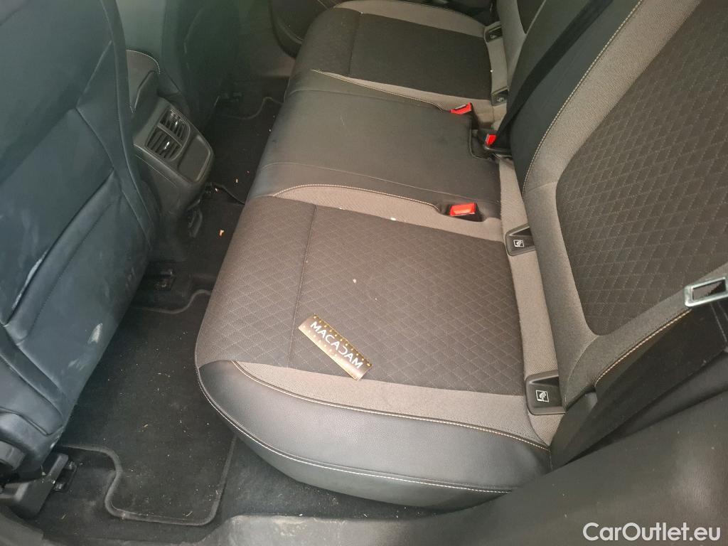  Opel   Grandland X Grandland X Elegance Business 1.5 130CV BVA8 E6d #32