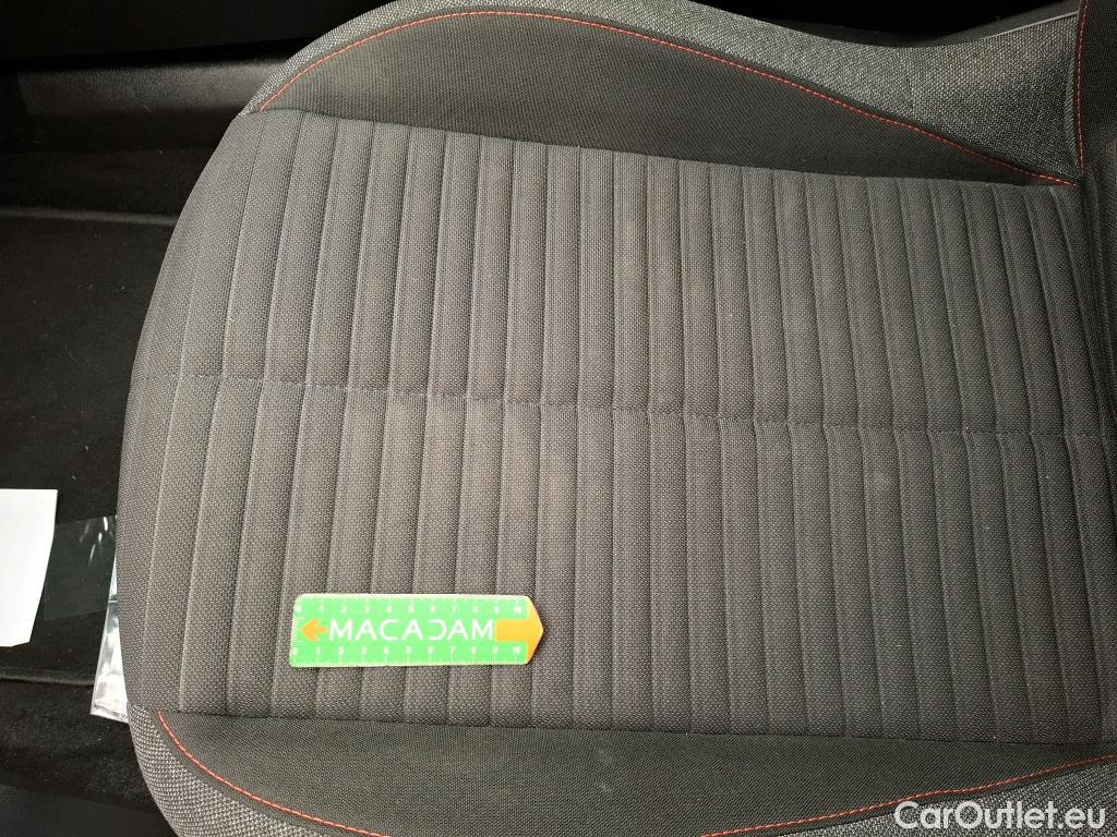  Peugeot  2008  Active Business 1.5 HDi 130CV BVA8 E6d #17