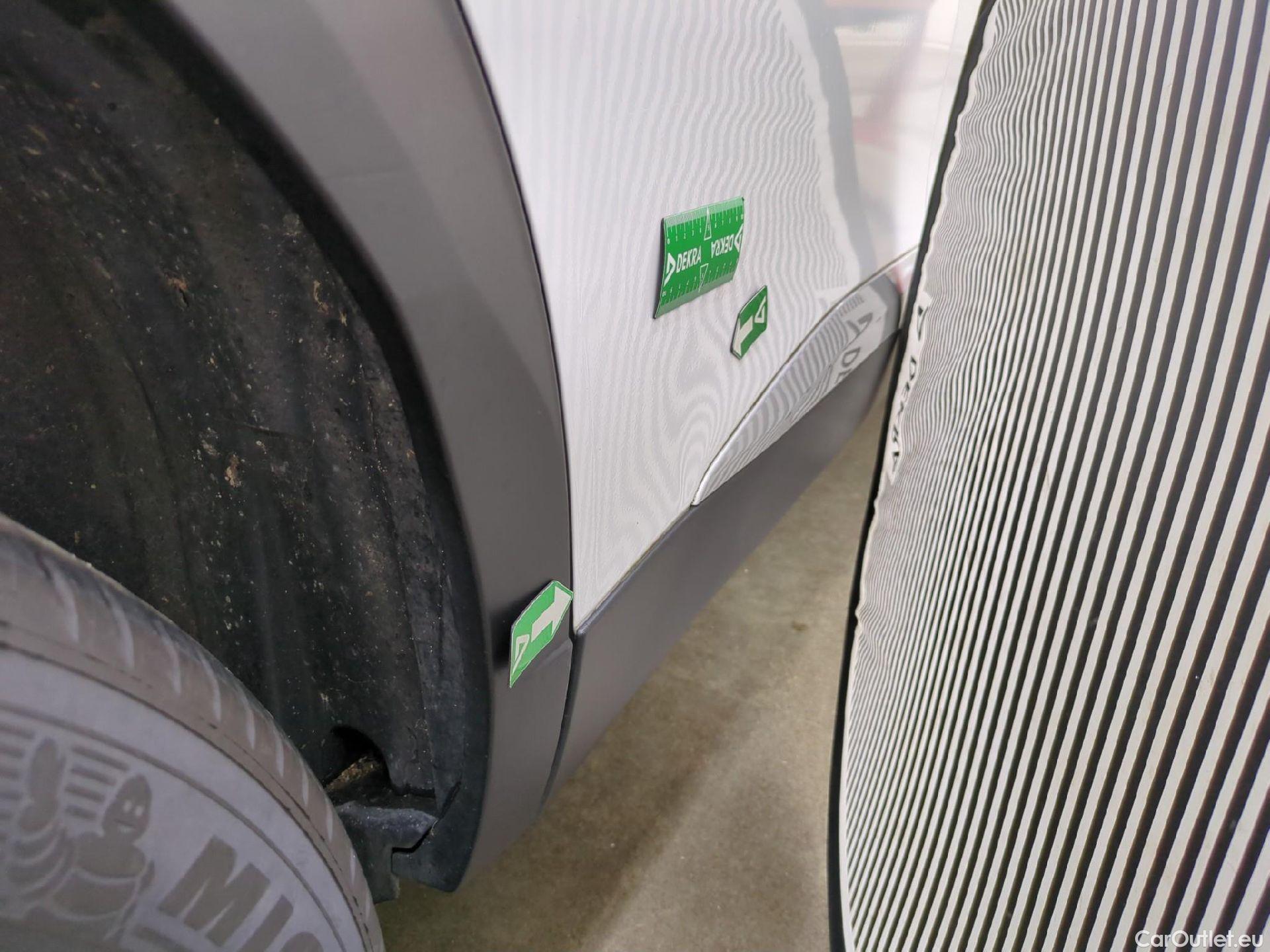  Peugeot  2008  Allure Business 1.5 HDi 130CV BVA8 E6d #21