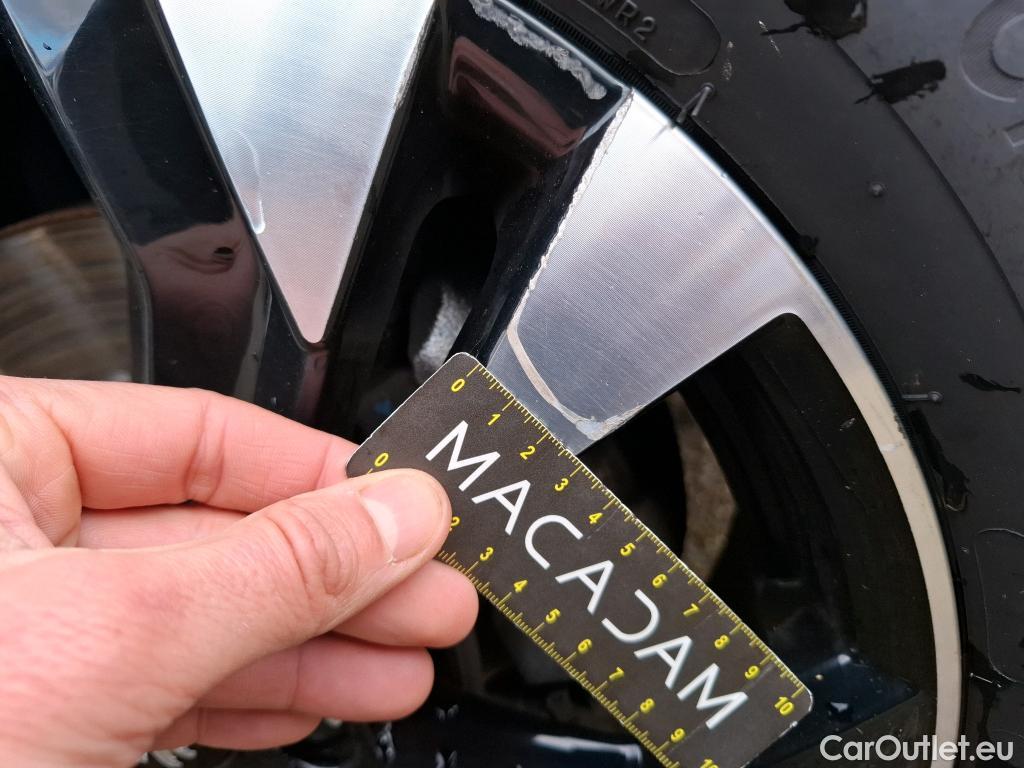  Peugeot  2008  Allure Pack 1.5 HDi 130CV BVA8 E6d #20