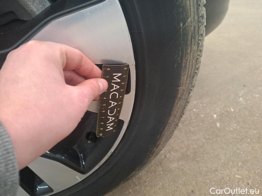  Opel   Grandland X Grandland X Elegance Business 1.5 130CV BVA8 E6d #22