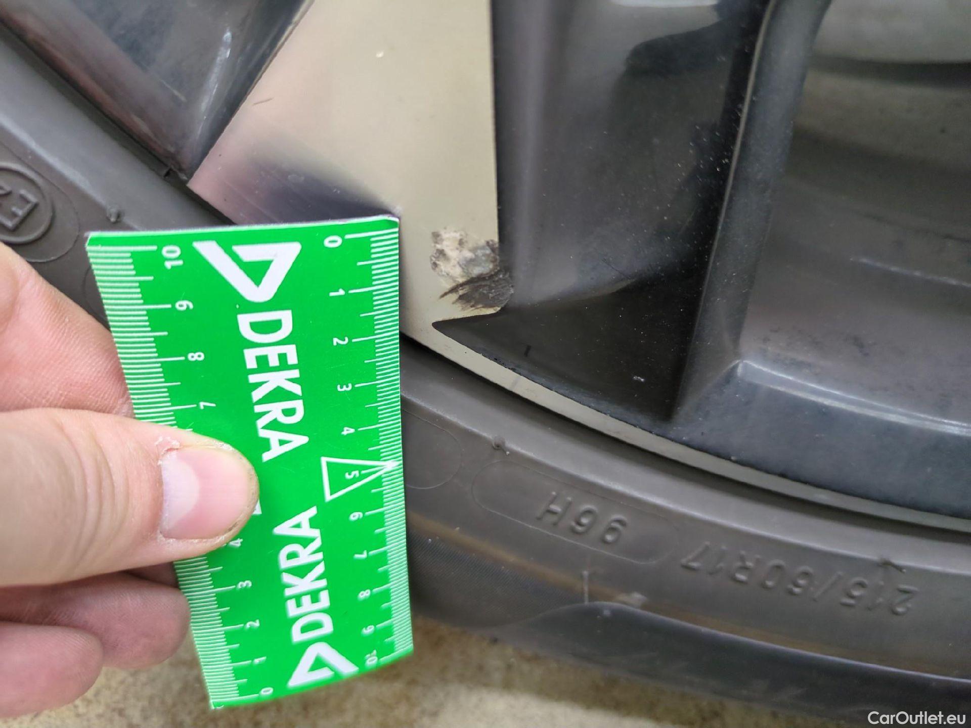  Peugeot  2008  Allure Business 1.5 HDi 130CV BVA8 E6d #23