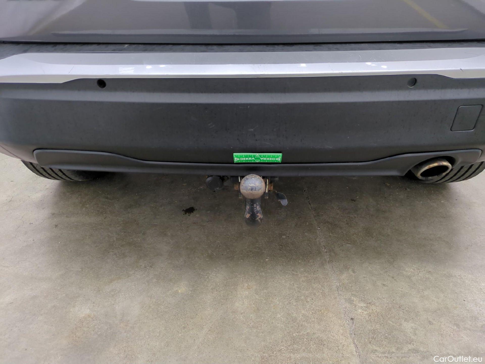  Peugeot  2008  Allure Business 1.5 HDi 130CV BVA8 E6d #105