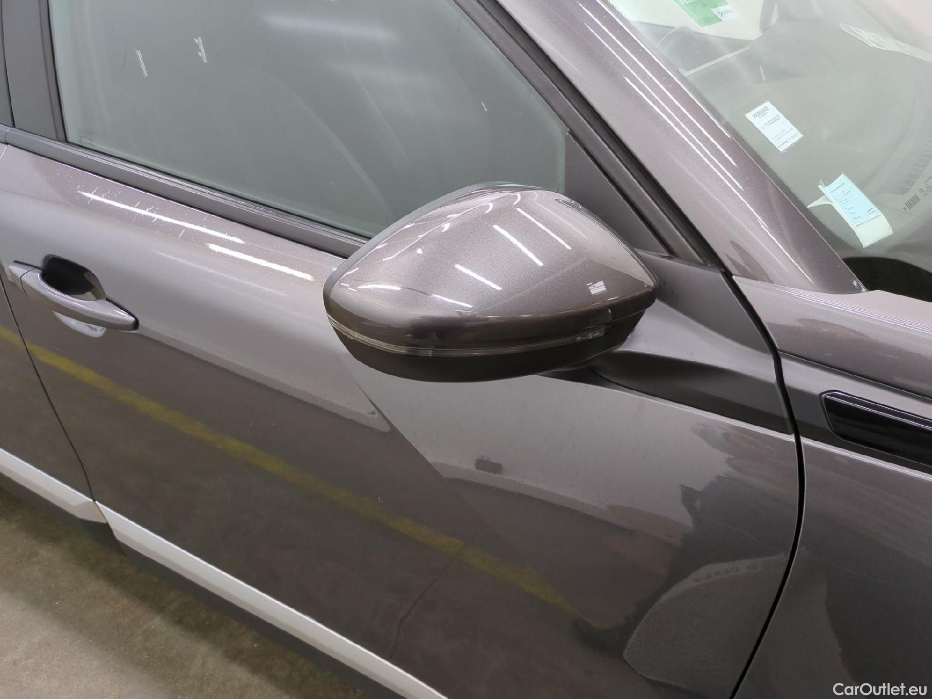  Peugeot  2008  Allure Business 1.5 HDi 130CV BVA8 E6d #53