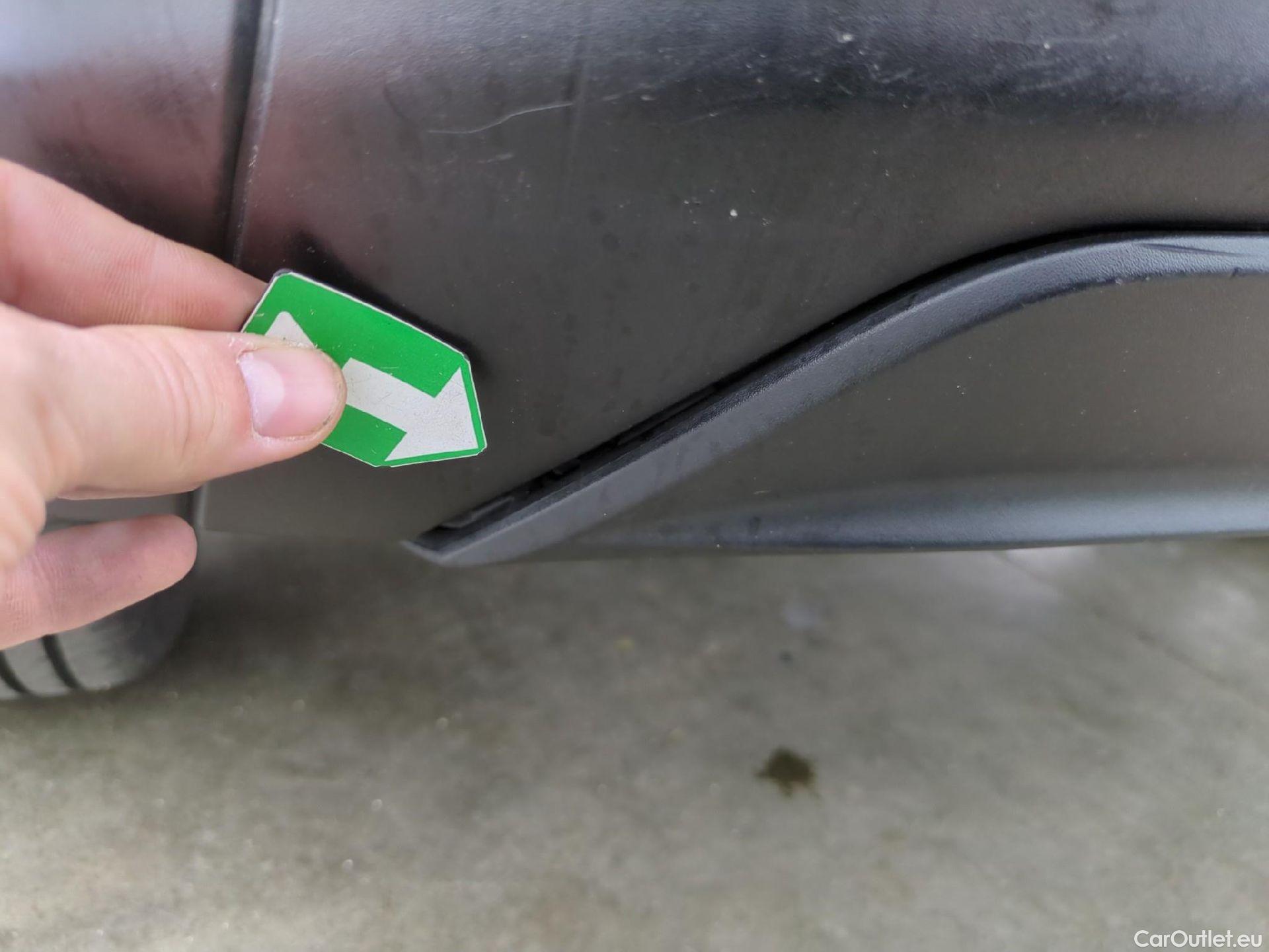  Peugeot  2008  Allure Business 1.5 HDi 130CV BVA8 E6d #106