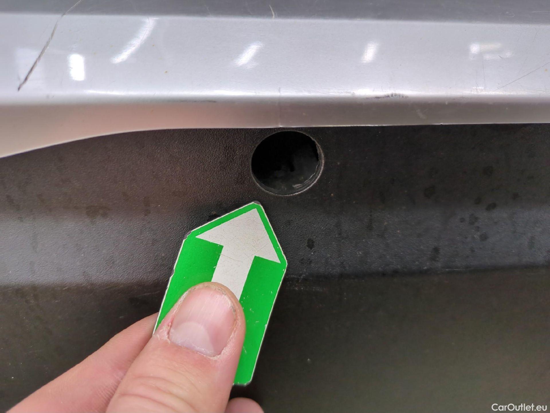  Peugeot  2008  Allure Business 1.5 HDi 130CV BVA8 E6d #101