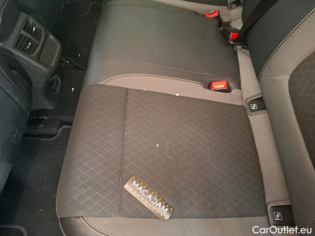  Opel   Grandland X Grandland X Elegance Business 1.5 130CV BVA8 E6d #33