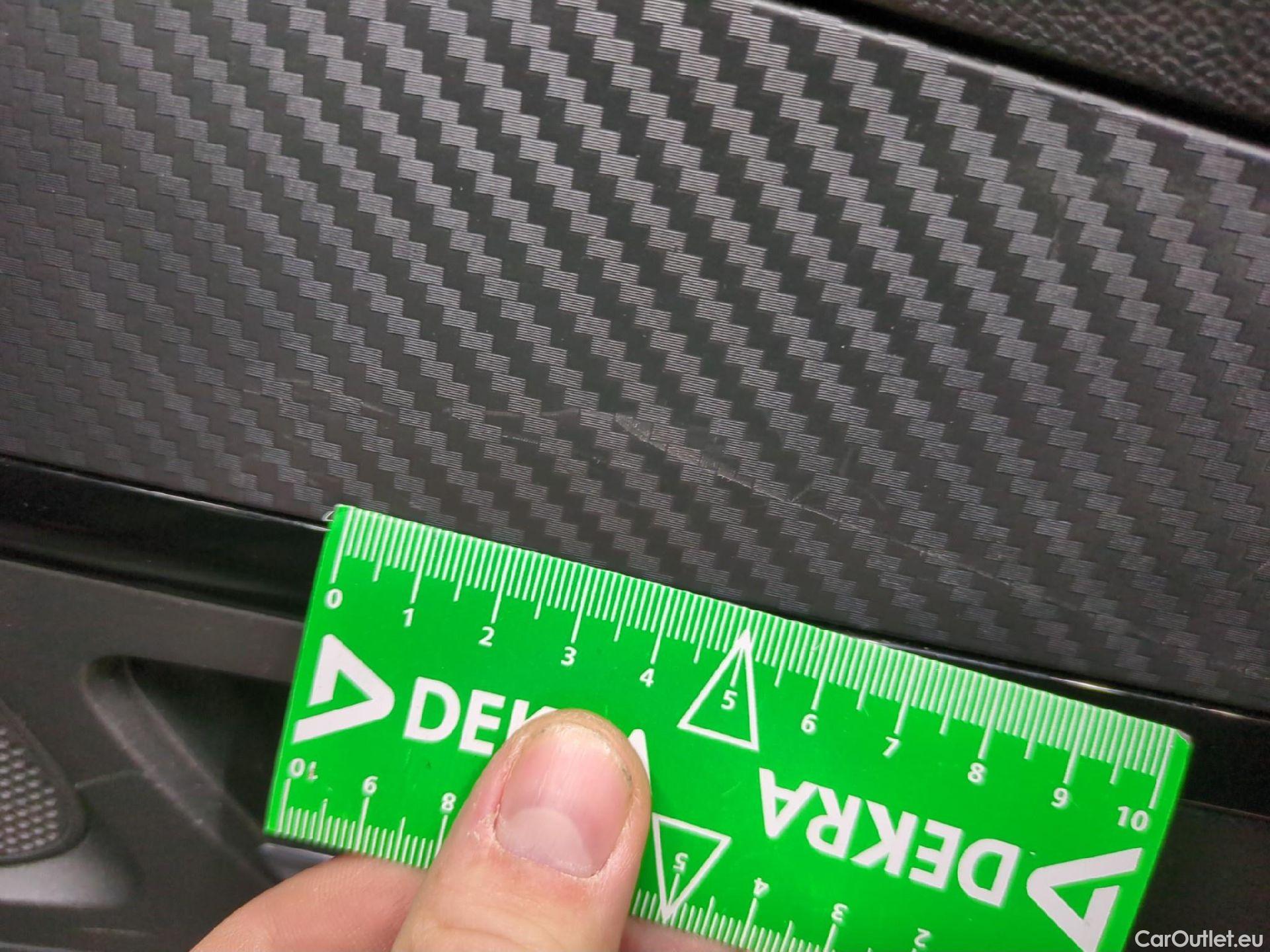  Peugeot  2008  Allure Business 1.5 HDi 130CV BVA8 E6d #40