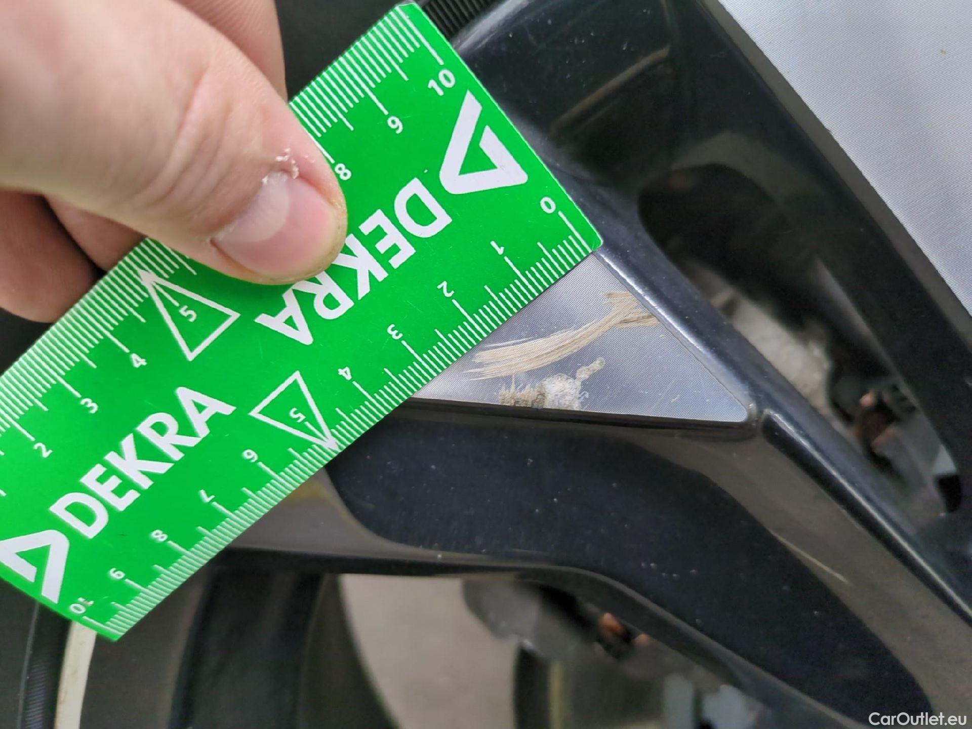  Peugeot  2008  Allure Business 1.5 HDi 130CV BVA8 E6d #24