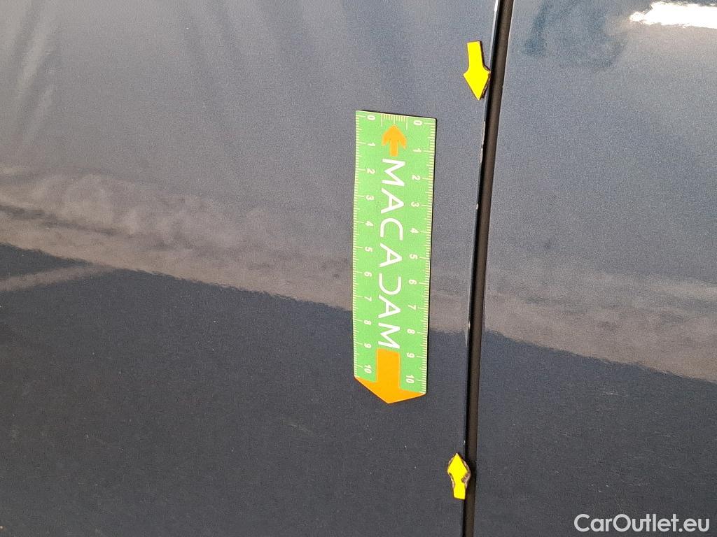  Mercedes  B-Klasse MERCEDES-BENZ Classe B / 2019 / 5P / monospace B 180 d Business Line Edition BA8 #47