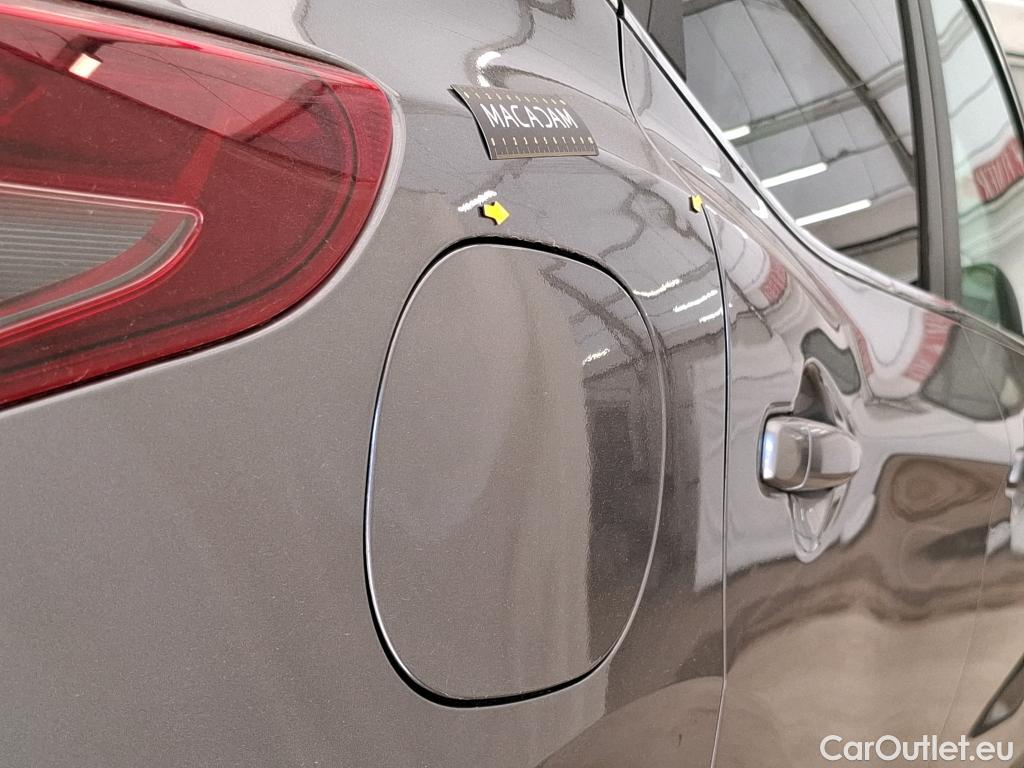  Nissan  Qashqai NISSAN  / 2017 / 5P / Crossover 1.5 DCI 115 Business Edition #2