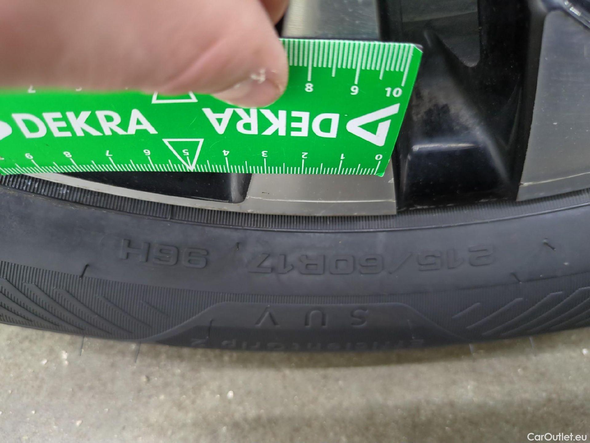  Peugeot  2008  Allure Business 1.5 HDi 130CV BVA8 E6d #25