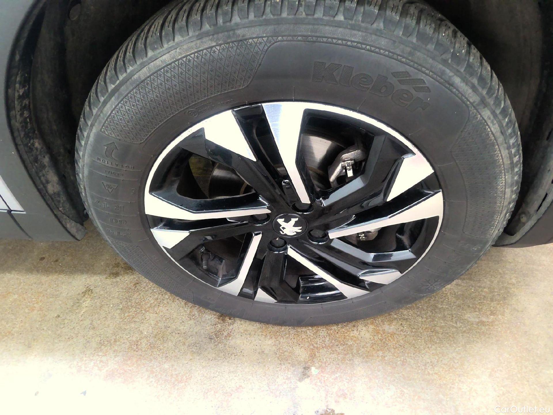  Peugeot  2008  Allure 1.5 HDi 130CV BVA8 E6d #2