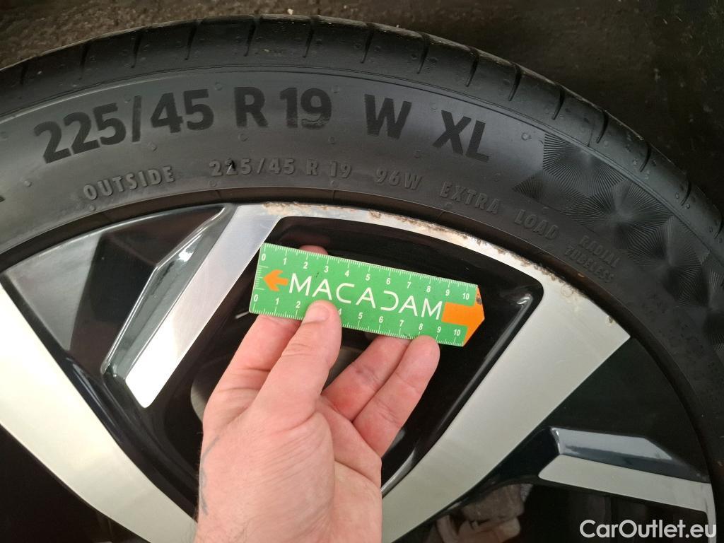  Nissan  Qashqai NISSAN  / 2017 / 5P / Crossover 1.5 DCI 115 Tekna #107