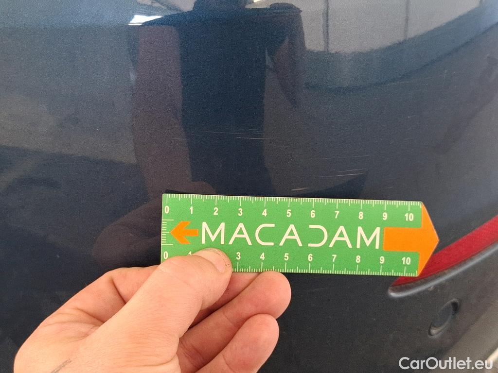  Mercedes  B-Klasse MERCEDES-BENZ Classe B / 2019 / 5P / monospace B 180 d Business Line Edition BA8 #25