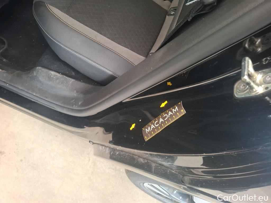  Opel   Grandland X Grandland X Elegance Business 1.5 130CV BVA8 E6d #12