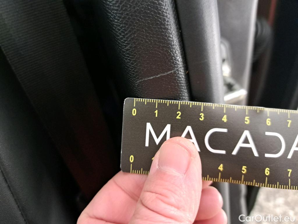  Peugeot  2008  Allure Business 1.5 HDi 130CV BVA8 E6d #12