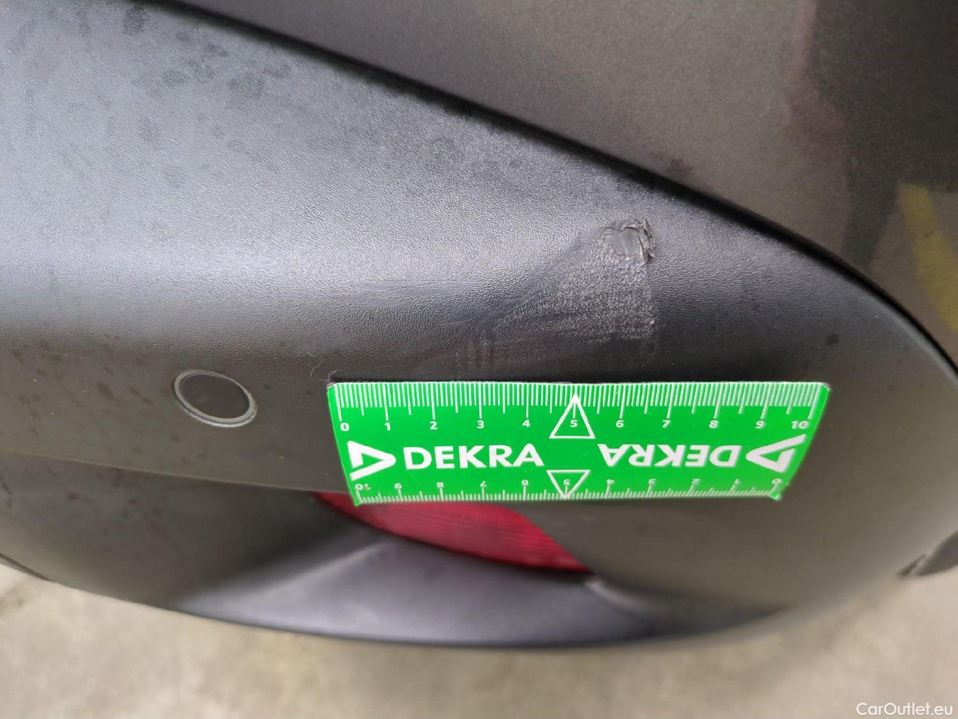  Peugeot  2008  Allure Business 1.5 HDi 130CV BVA8 E6d #108