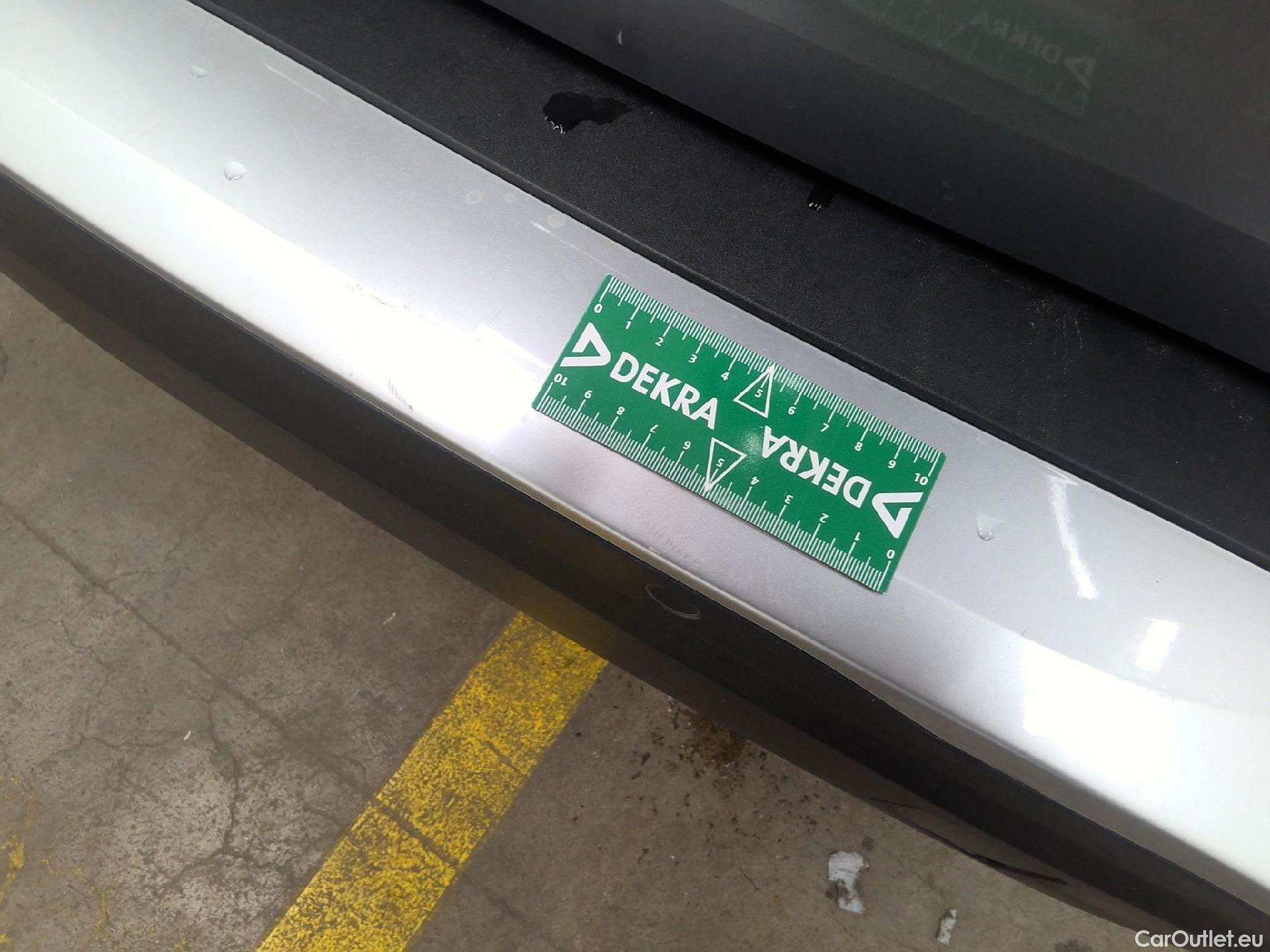  Peugeot  2008  Allure 1.5 HDi 130CV BVA8 E6d #22