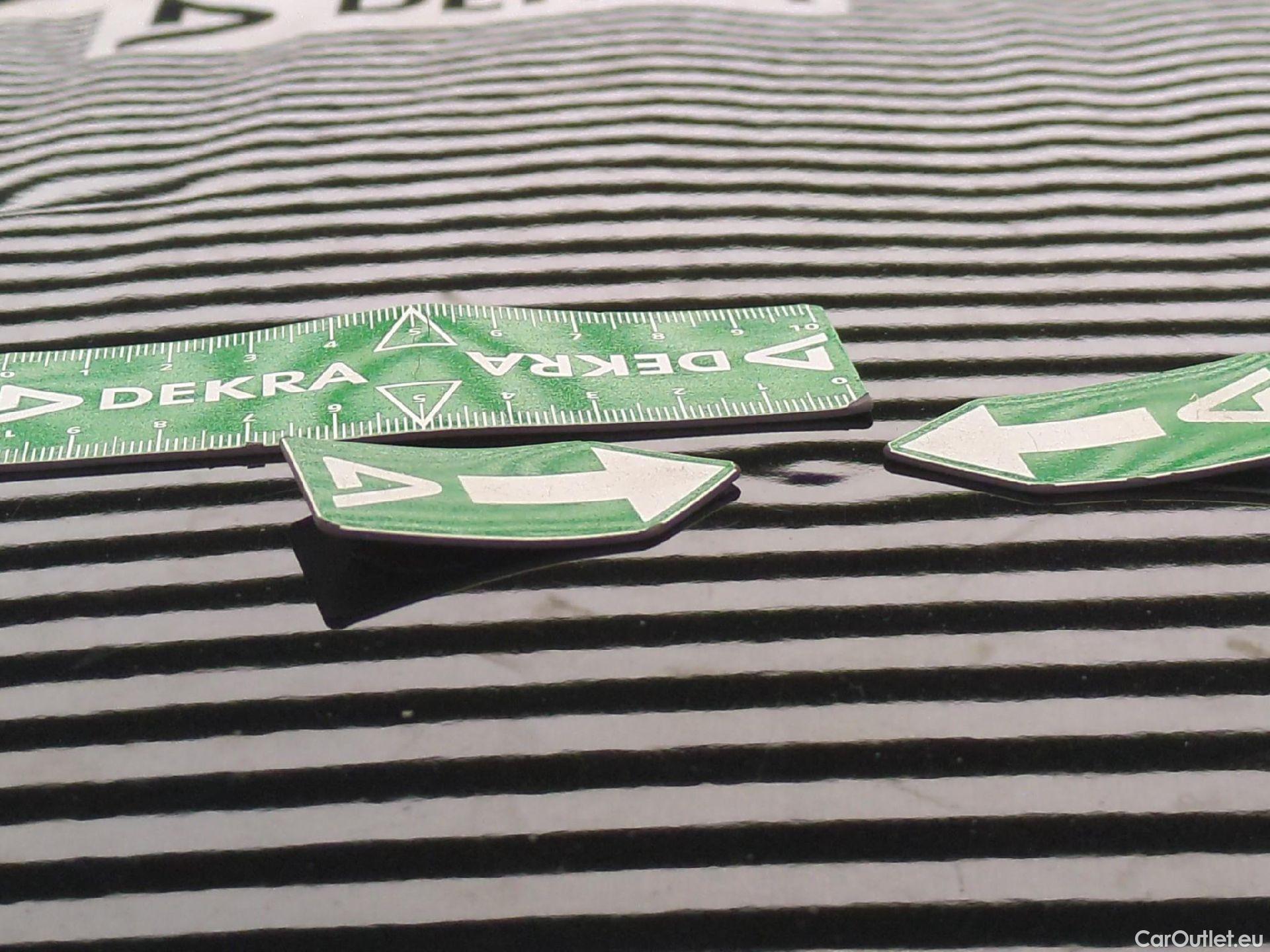  Peugeot  3008  Allure Pack 1.5 HDi 130CV BVA8 E6d #25