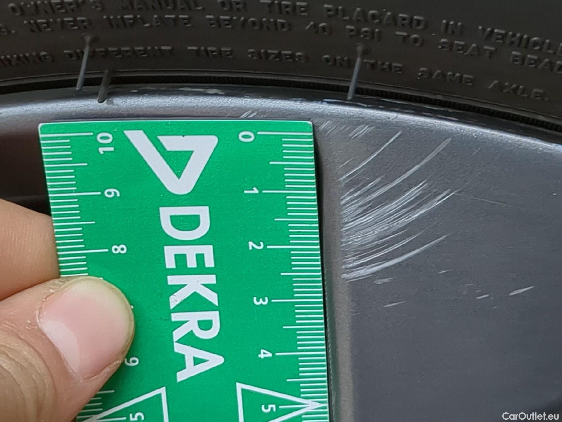  Peugeot  2008  Active Pack 1.2 PureTech 130CV BVA8 E6d #4