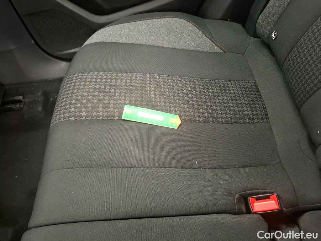  Peugeot  3008  Active Pack 1.5 HDi 130CV BVA8 E6d #73