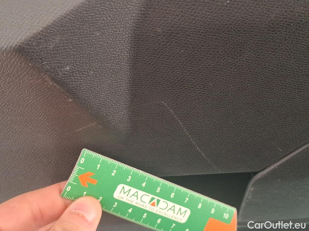  Peugeot  3008  Active Pack 1.5 HDi 130CV BVA8 E6d #53