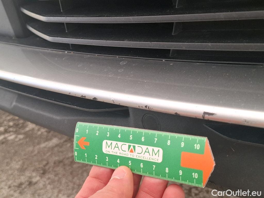  Peugeot  3008  Active Pack 1.5 HDi 130CV BVA8 E6d #31