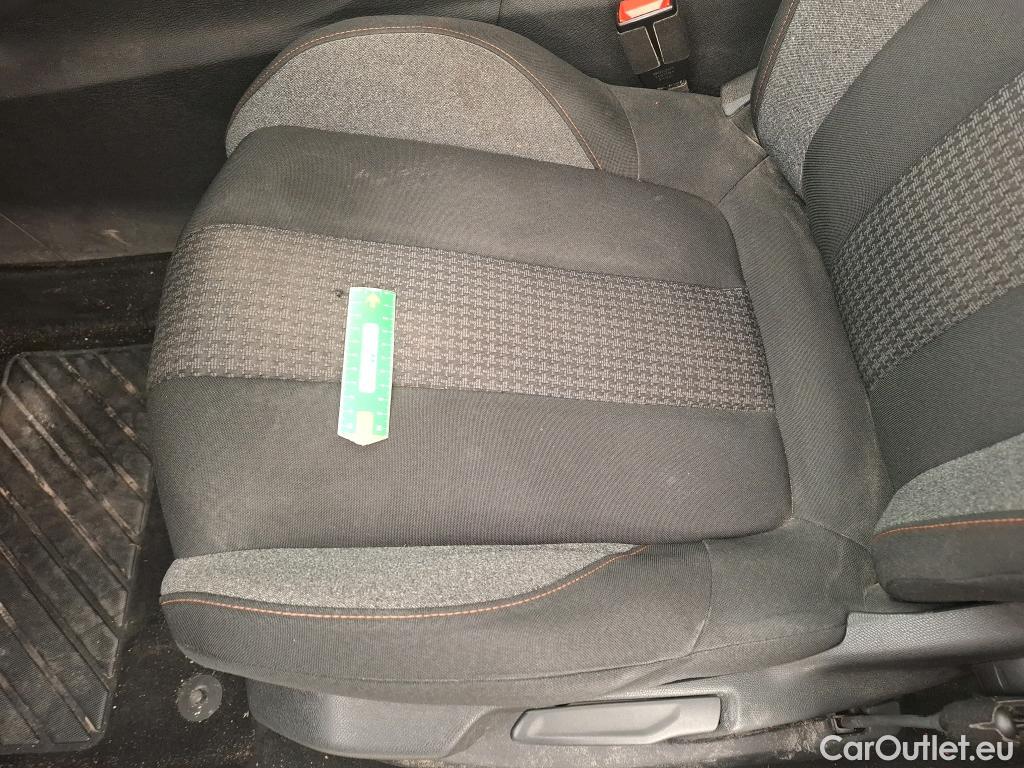  Peugeot  3008  Active Pack 1.5 HDi 130CV BVA8 E6d #61