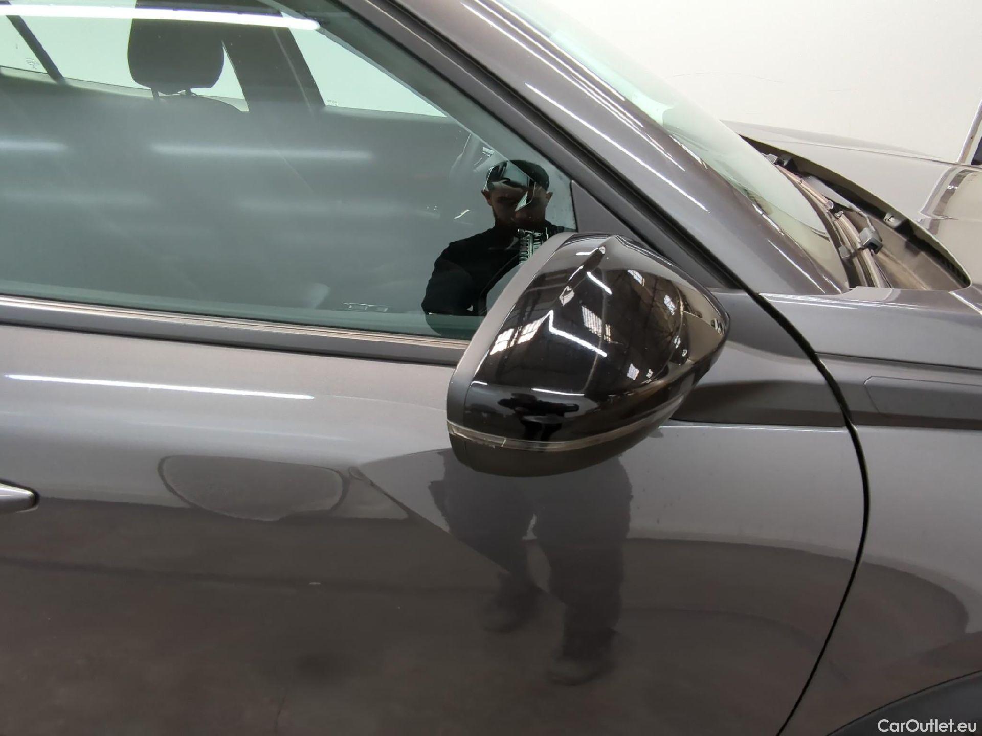  Peugeot  2008  Active Pack 1.2 PureTech 130CV BVA8 E6d #6