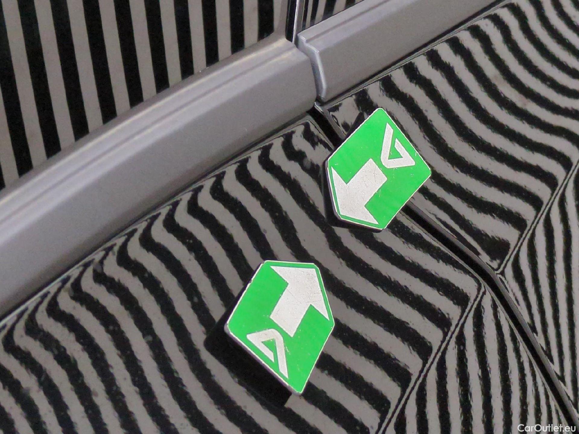  Peugeot  3008  Allure Pack 1.5 HDi 130CV BVA8 E6d #16