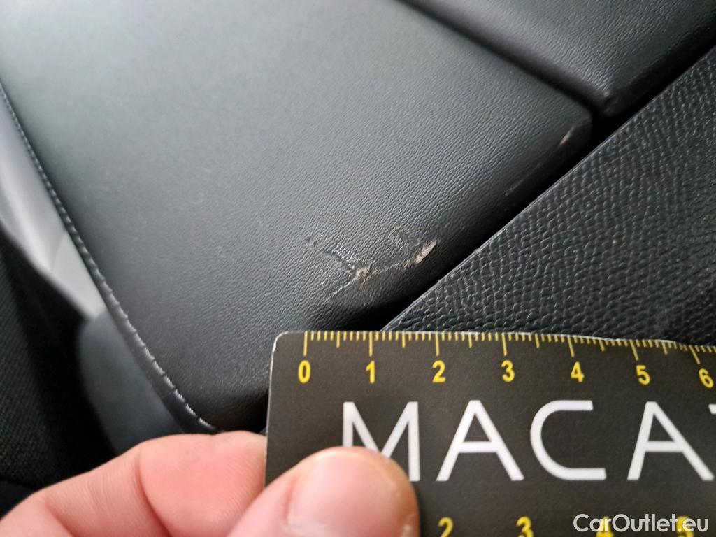  Peugeot  3008  II Allure 1.5 HDi 130CV BVA8 E6d #17