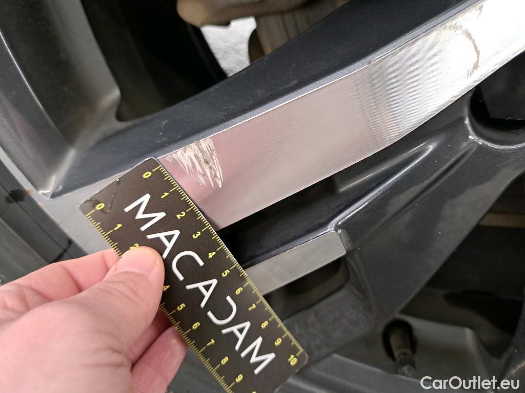  Peugeot  3008  II Allure 1.5 HDi 130CV BVA8 E6d #38