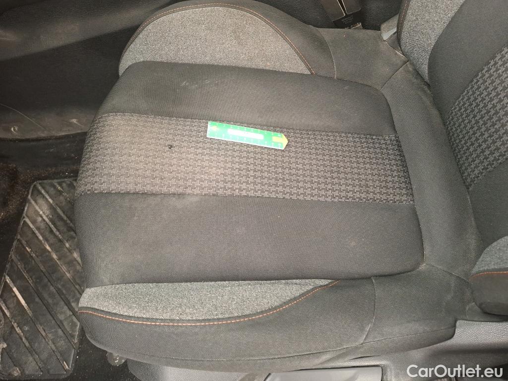  Peugeot  3008  Active Pack 1.5 HDi 130CV BVA8 E6d #71