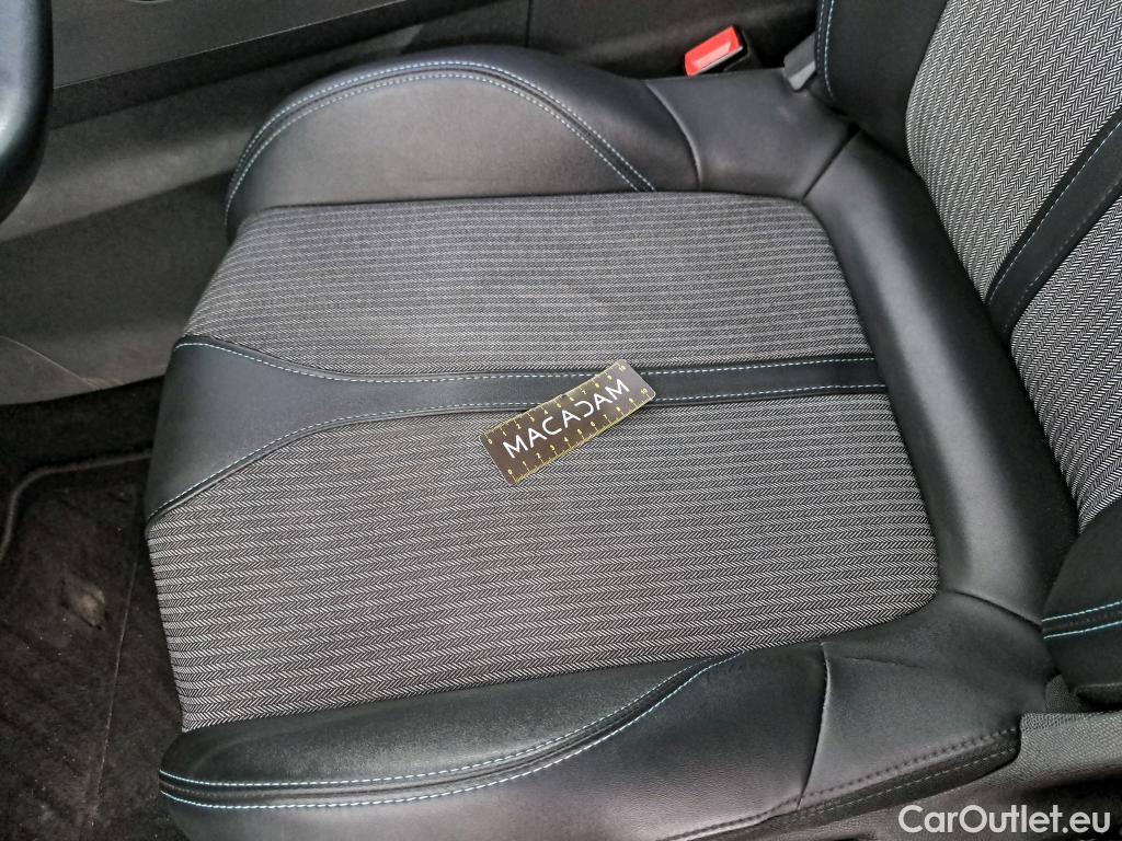  Peugeot  3008  II Allure 1.5 HDi 130CV BVA8 E6d #50