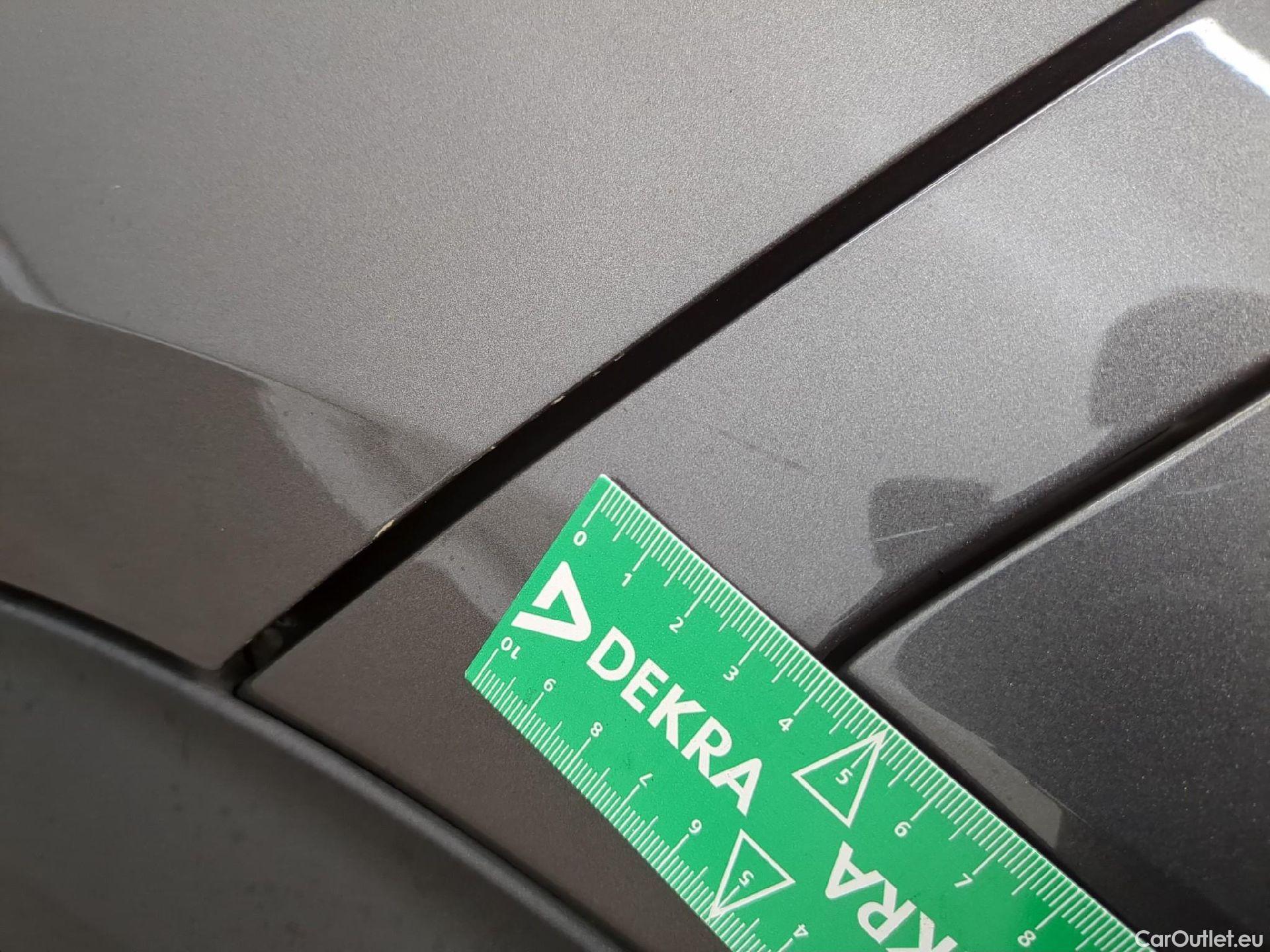  Peugeot  2008  Active Pack 1.2 PureTech 130CV BVA8 E6d #28