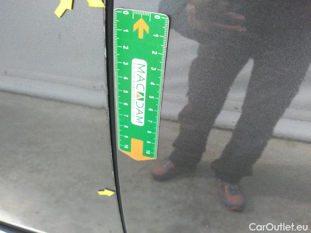  Peugeot  3008  Allure 1.5 HDi 130CV BVA8 E6d #29