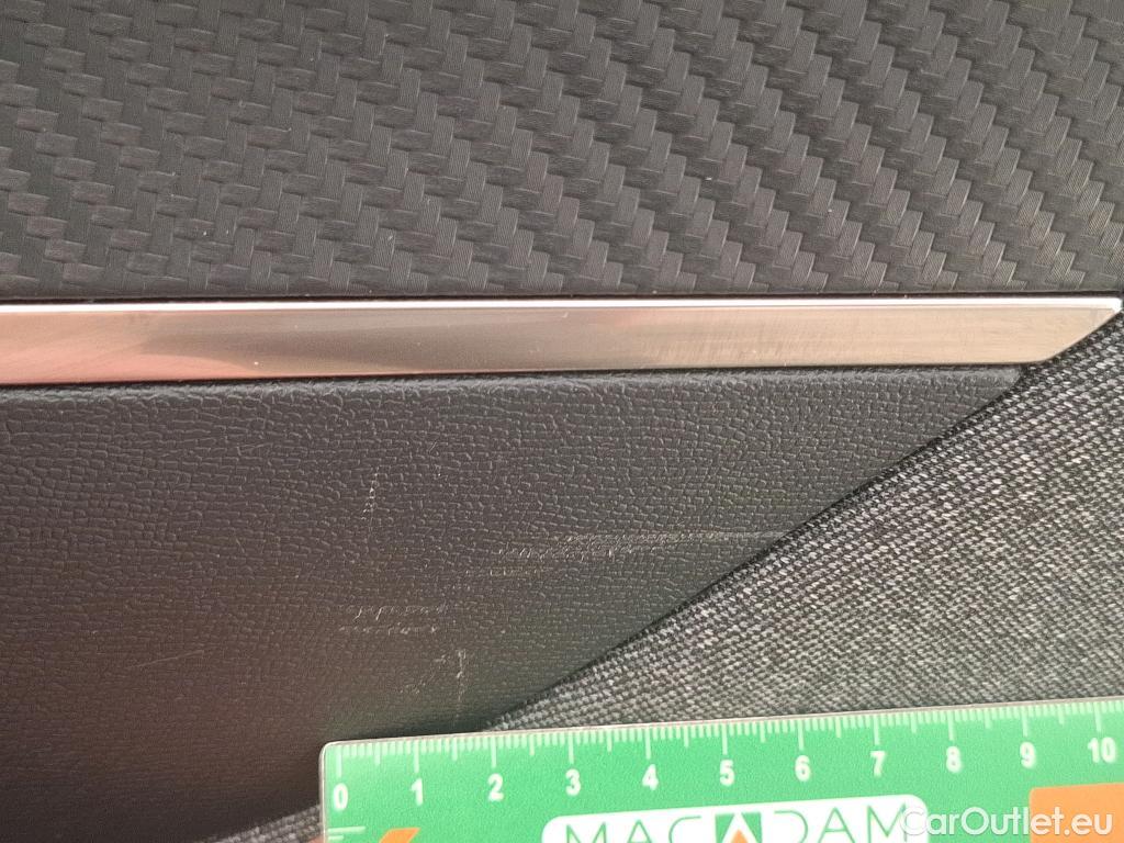  Peugeot  3008  Active Pack 1.5 HDi 130CV BVA8 E6d #56