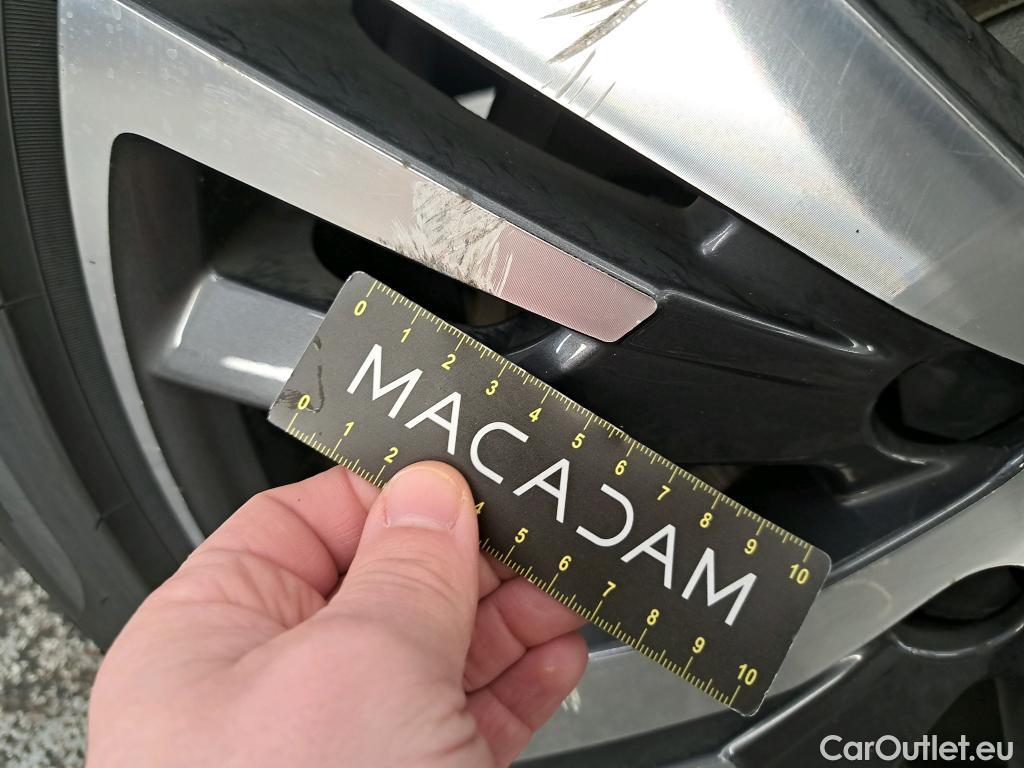  Peugeot  3008  II Allure 1.5 HDi 130CV BVA8 E6d #37