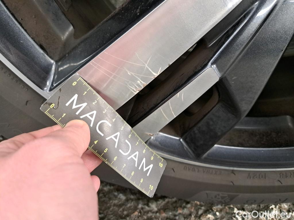  Peugeot  3008  II Allure 1.5 HDi 130CV BVA8 E6d #43