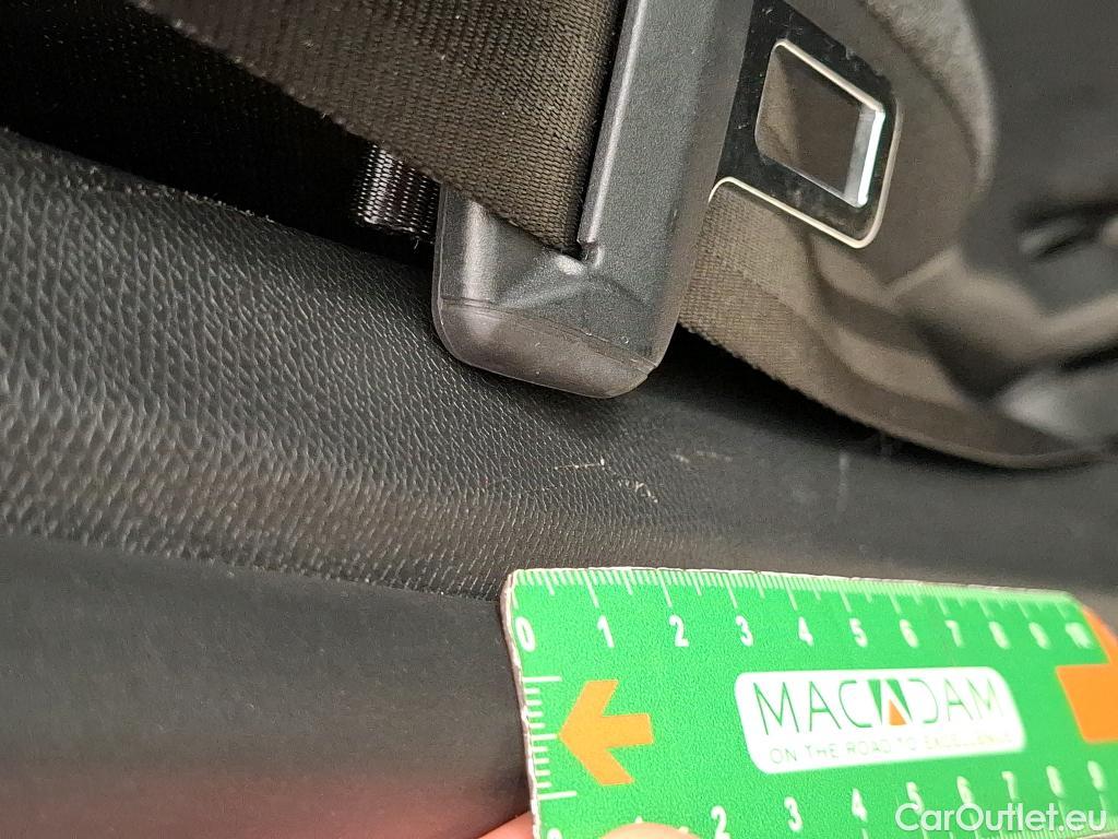  Peugeot  5008  Active Business 1.5 HDi 130CV BVM6 7 Sieges E6d #9