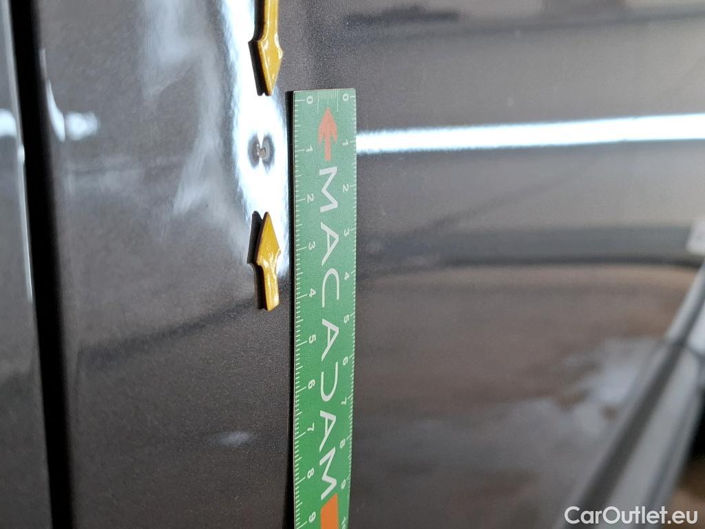  Peugeot  5008  Active Pack 1.5 HDi 130CV BVM6 7 Sieges E6d #30