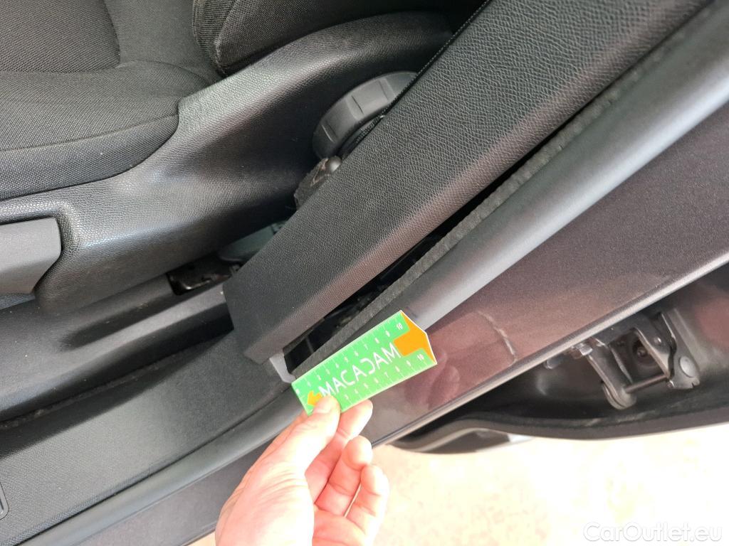  Peugeot  5008  Active Pack 1.5 HDi 130CV BVM6 7 Sieges E6d #25