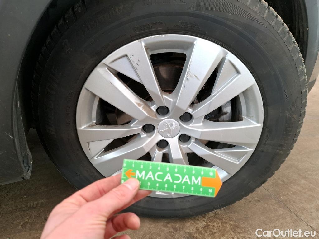  Peugeot  5008  Active Pack 1.5 HDi 130CV BVM6 7 Sieges E6d #6