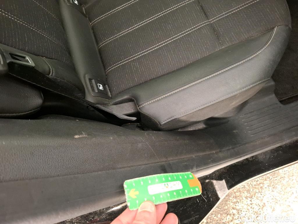  Renault  Austral  Techno 1.2 E-TECH Hybrid 200CV BVA6 6E #7