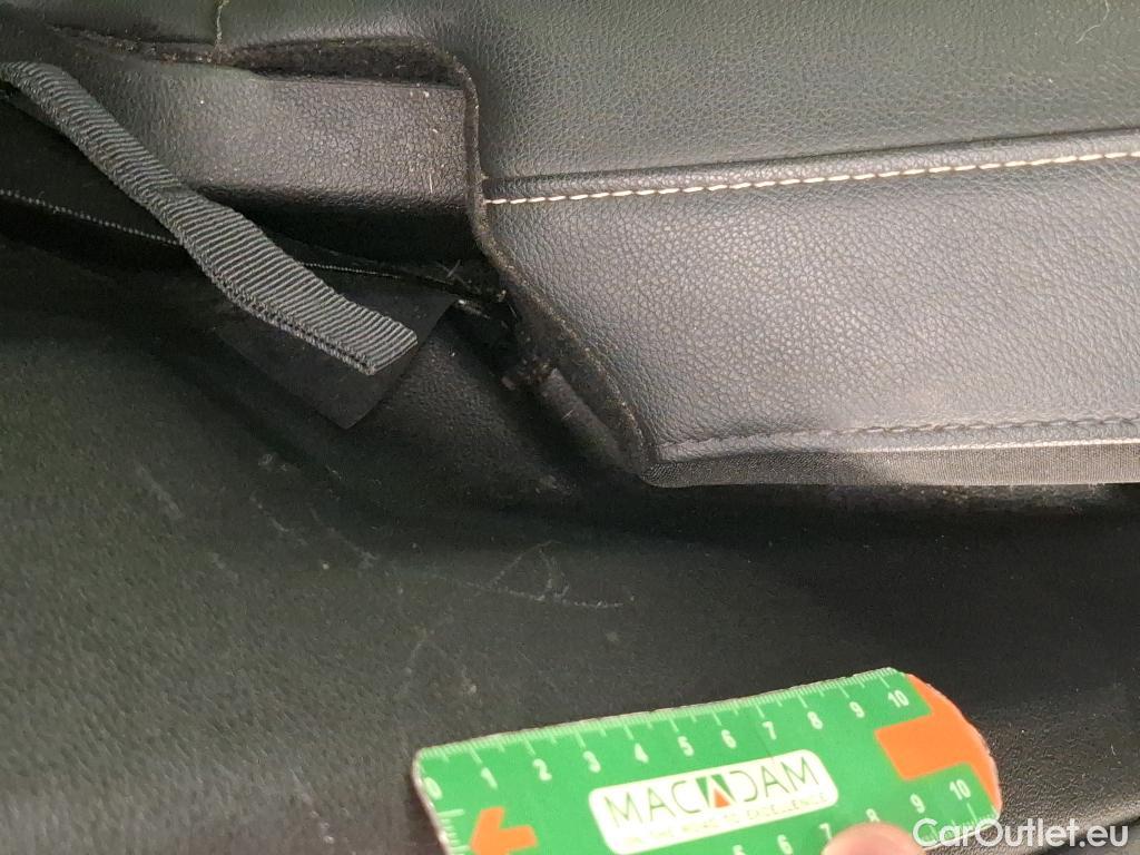  Renault  Austral  Techno 1.2 E-TECH Hybrid 200CV BVA6 6E #9