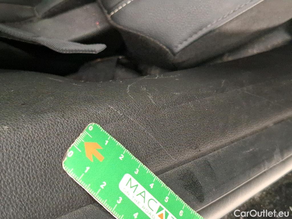  Renault  Austral  Techno 1.2 E-TECH Hybrid 200CV BVA6 6E #8