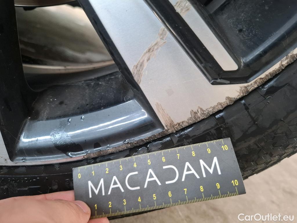  Renault  Austral  Techno 1.2 E-TECH Hybrid 200CV BVA6 6E #24